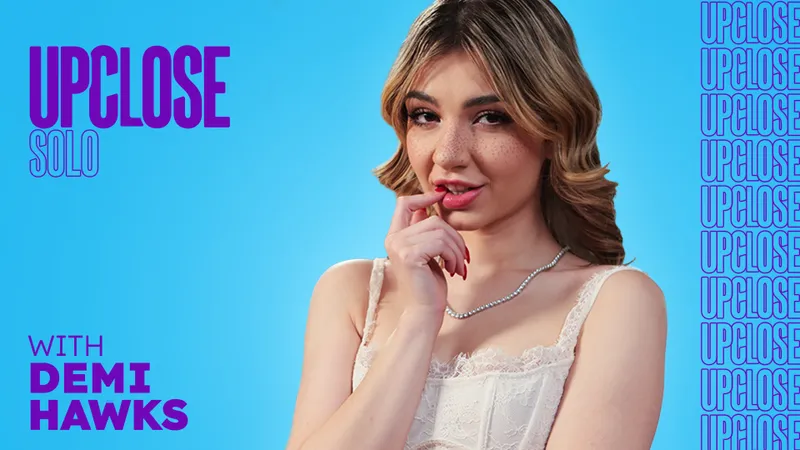 她主动表演自慰湿成水