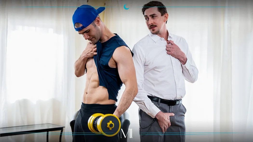 健身房他舔屌含蛋跪求入穴