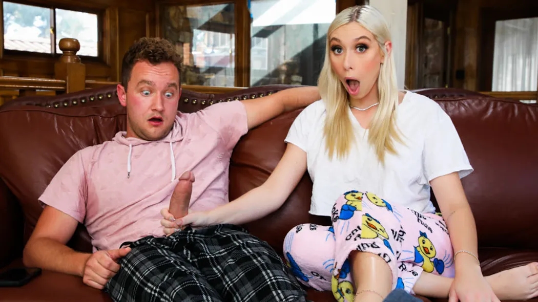 弟弟脱裤姐主动含肉棒